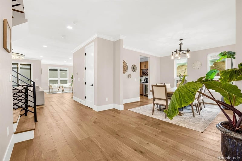 2625 N Steele St, Denver, CO 80205