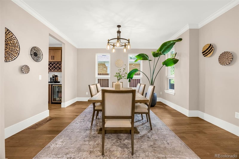 2625 N Steele St, Denver, CO 80205