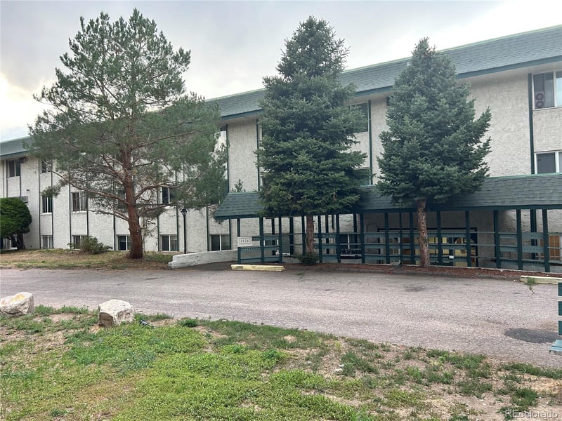 8824 Florida Ave #105, Denver, CO 80247