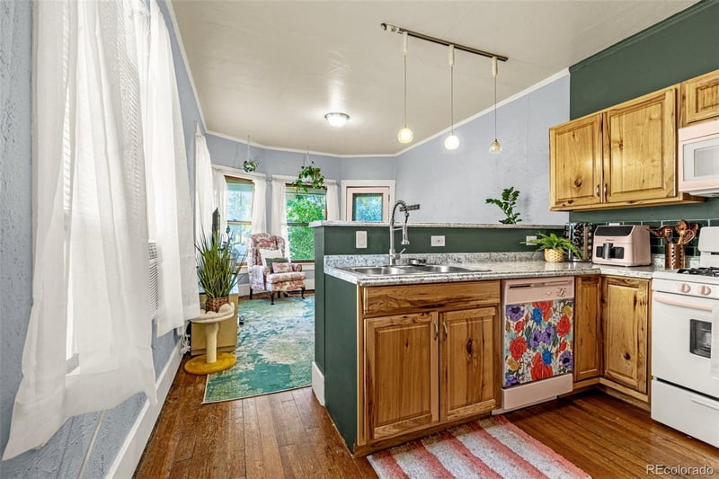 413 Bijou , Colorado Springs, CO 80903