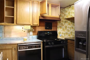 7365 61st Ave, Arvada, CO 80003