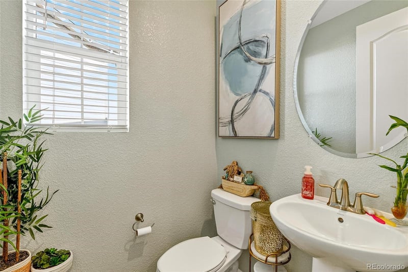 17201 95th Pl, Commerce, CO 80022