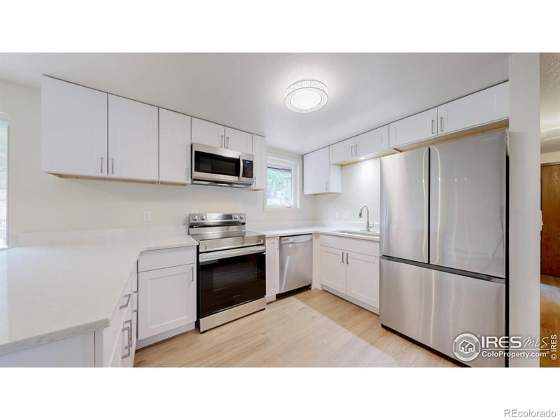 10 Estes Park Estates Dr, Lyons, CO 80540