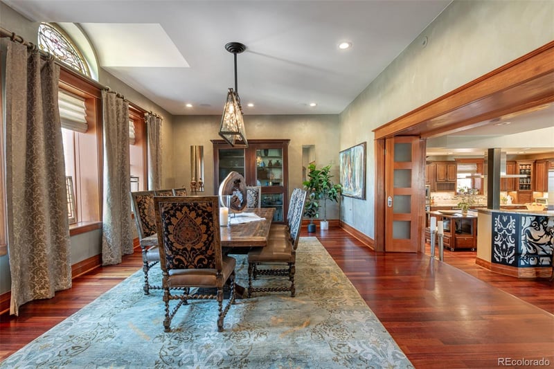 501 Pearl St, Denver, CO 80209