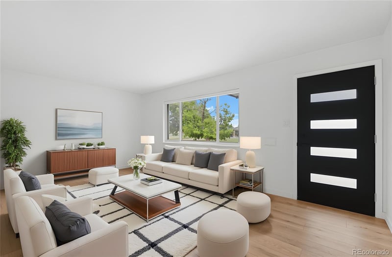 587 Ursula St, Aurora, CO 80011