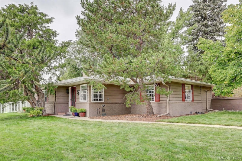 601 Gilbert St, Castle Rock, CO 80104