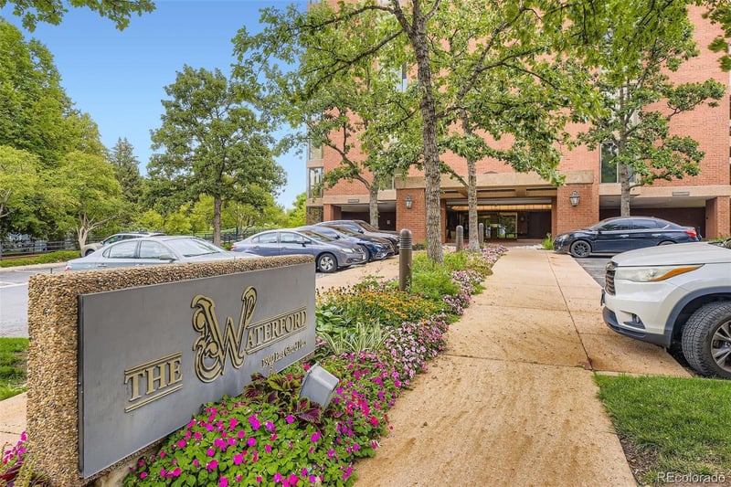 1900 Girard Pl #606, Englewood, CO 80113