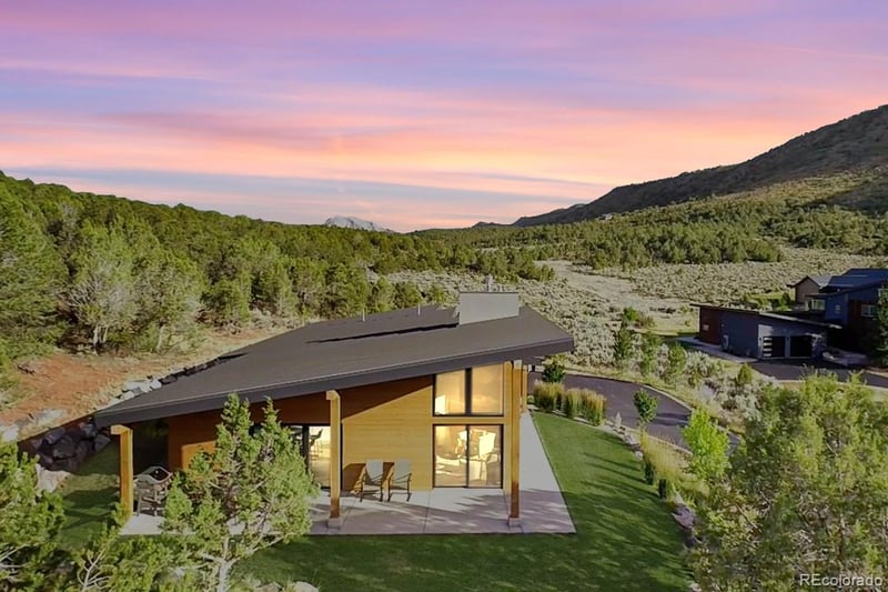 1015 Hidden Valley Dr, Glenwood Springs, CO 81601