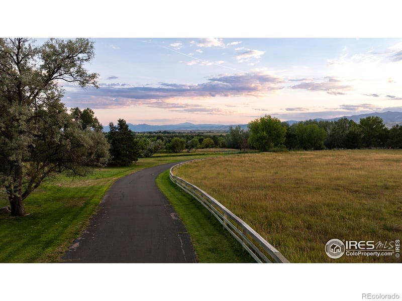 7007 Rozena Dr, Longmont, CO 80503