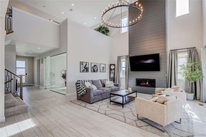 6371 Kenzie Cir, Castle Pines, CO 80108