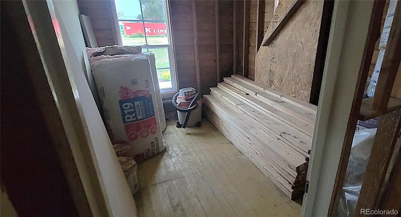 420 2nd St, Julesburg, CO 80737