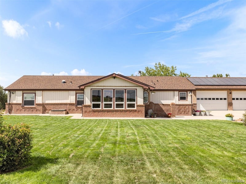 745 38th Ln, Pueblo, CO 81006