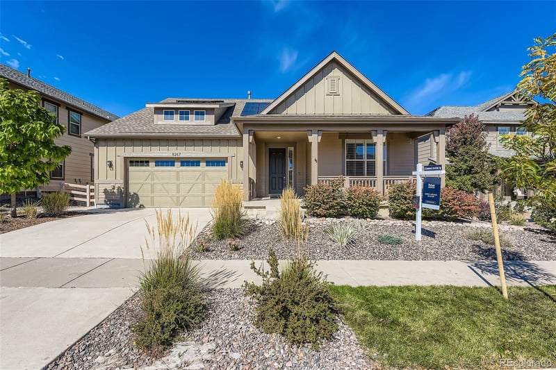 8267 Arapahoe Peak St, Littleton, CO 80125