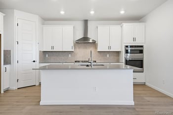 8872 Pennycress Dr, Littleton, CO 80125