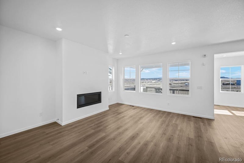 8800 Whiteclover St, Littleton, CO 80125