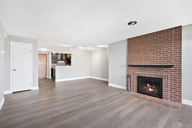 800 Pearl St #1211, Denver, CO 80203