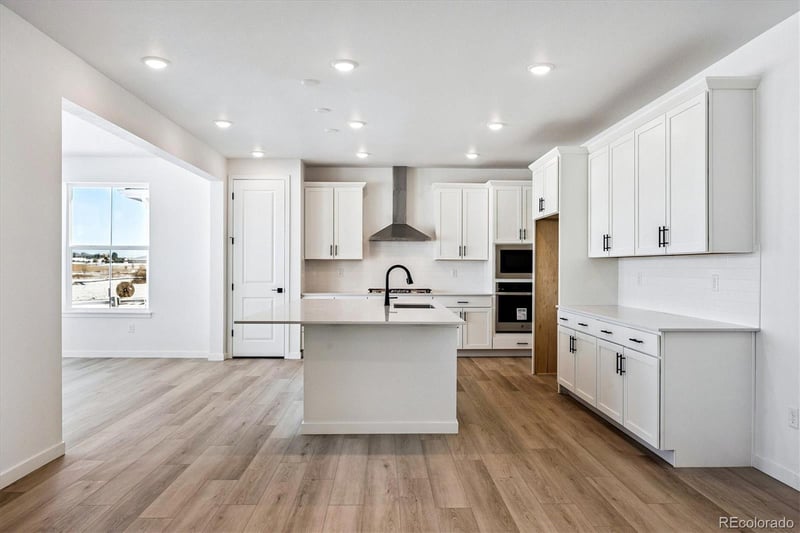 17543 E Virginia Ave, Aurora, CO 80017