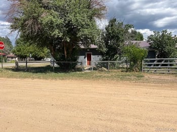 518 Trinchera St, San Luis, CO 81152