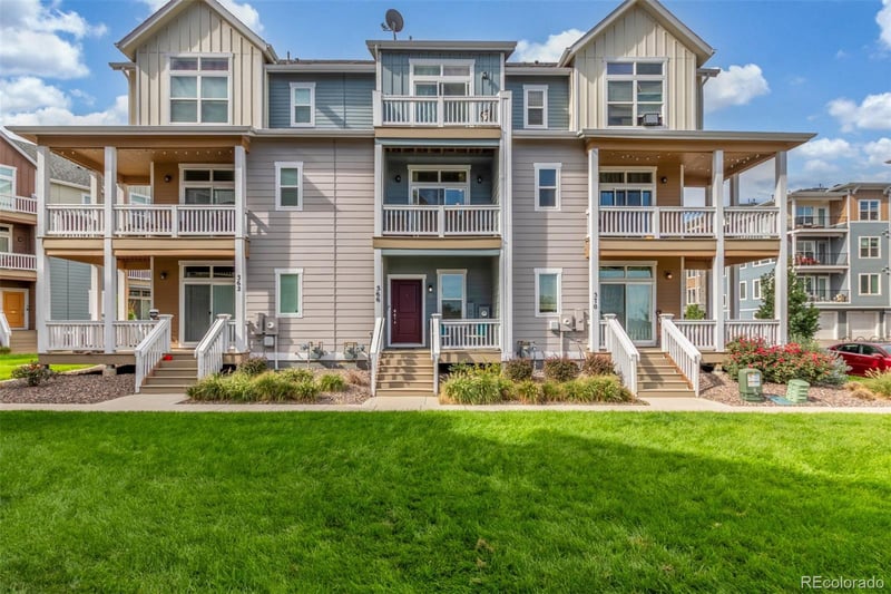 566 Amherst Ave, Englewood, CO 80110