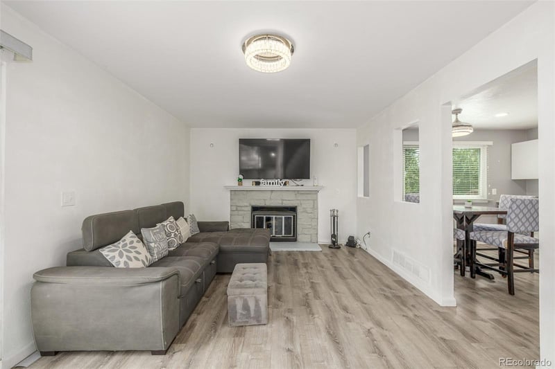 5724 71st Ave, Arvada, CO 80003