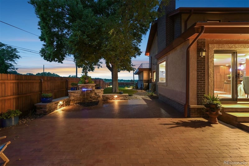 6 Lee Ln, Pueblo, CO 81004