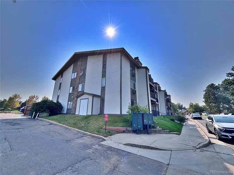 2280 Oswego Way #105, Aurora, CO 80014