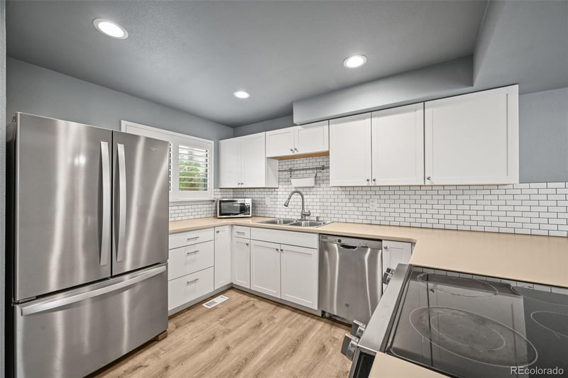 232 Oman Rd, Castle Rock, CO 80104