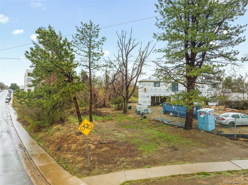 390 Lehow Ave, Littleton, CO 80120