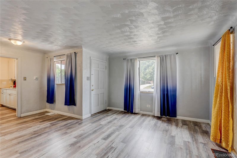 3398 Newport St, Denver, CO 80207