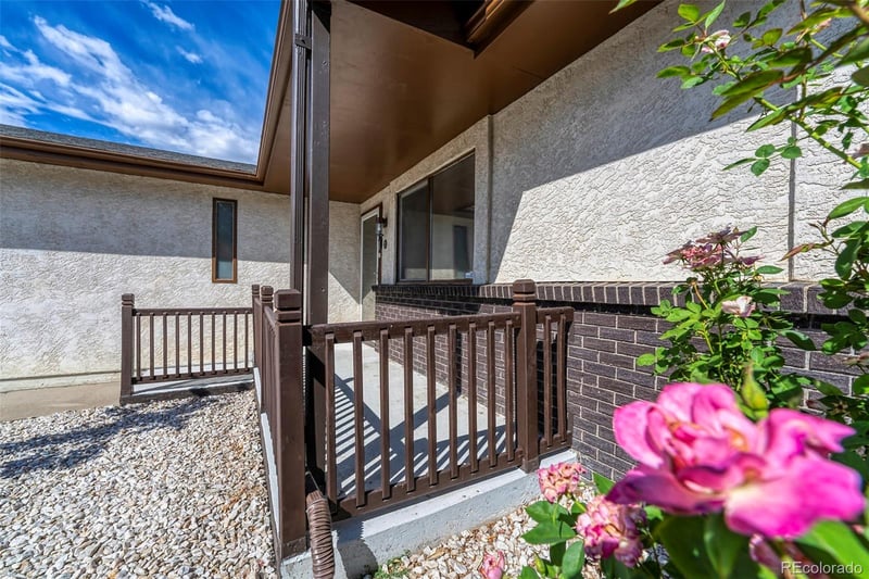 293 Hahns Peak Ave, Pueblo West, CO 81007