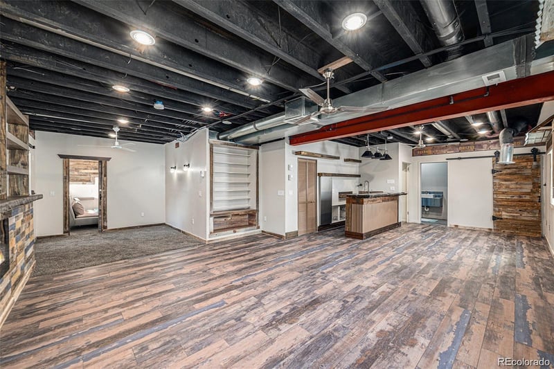 6147 Flanders St, Aurora, CO 80019