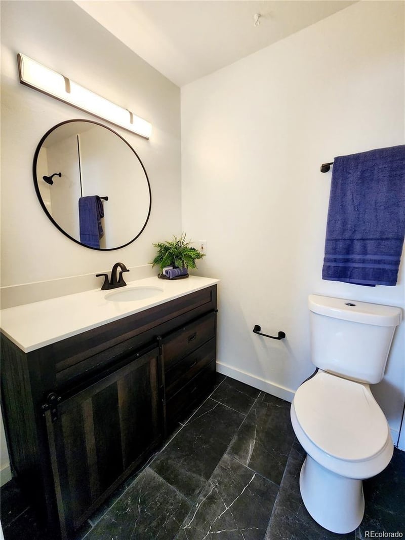 17074 Tennessee Dr #213, Aurora, CO 80017