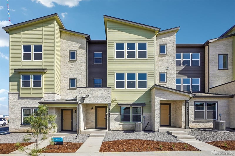 5423 Eaton Park Way, Aurora, CO 80019