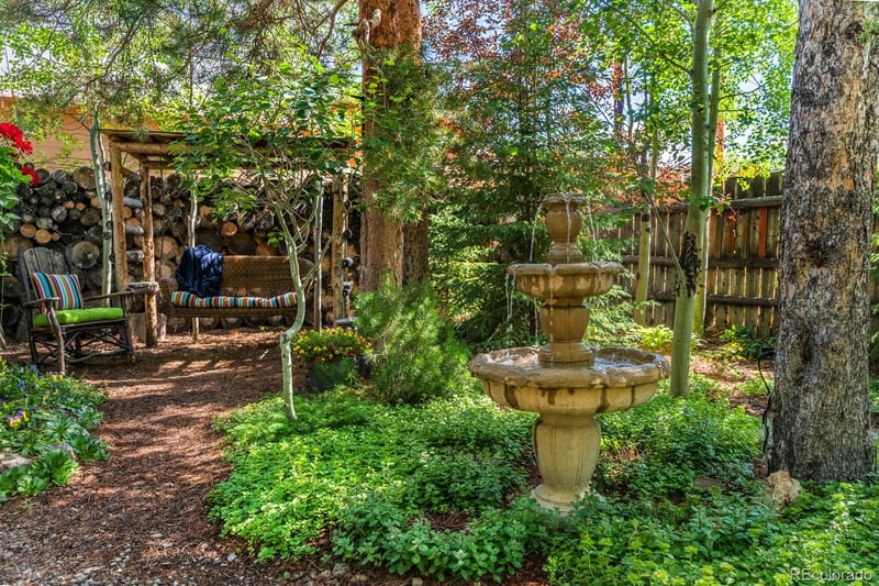 717 Lake Ave, Grand Lake, CO 80447