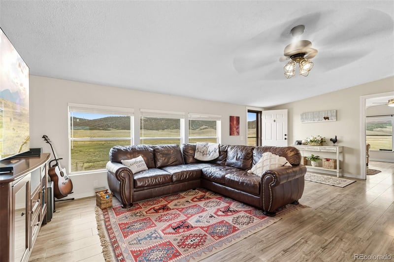 399 Beaus Dr, Jefferson, CO 80456