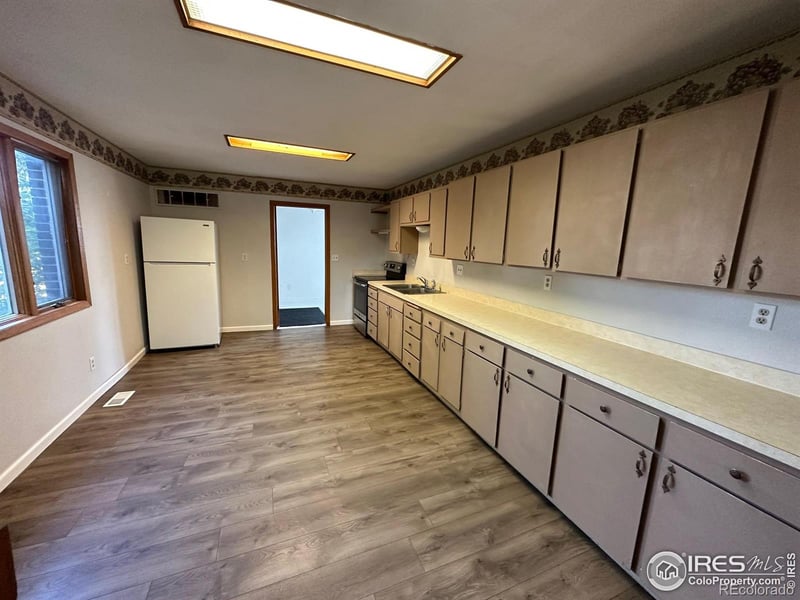601 E 2nd St, Akron, CO 80720