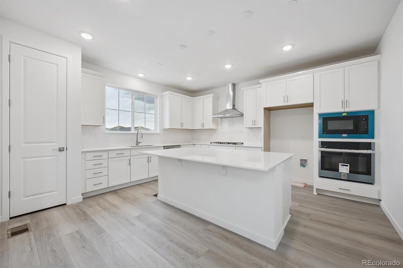 9255 Telluride Ct, Commerce, CO 80022