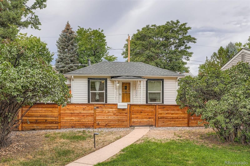 2537 Logan St, Denver, CO 80210