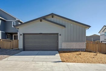 4709 Valdai Ct, Aurora, CO 80019