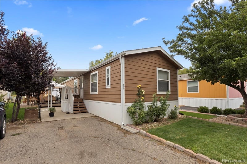 709 Cardinal Dr, Lafayette, CO 80026