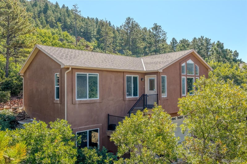 113 Oakdale Dr, Palmer Lake, CO 80133