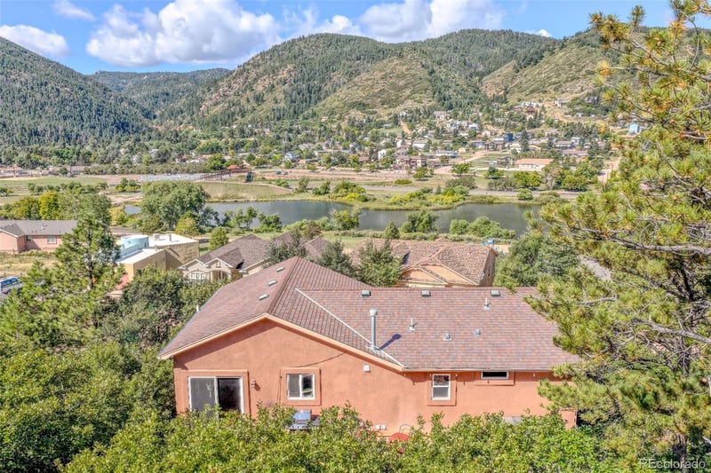 113 Oakdale Dr, Palmer Lake, CO 80133