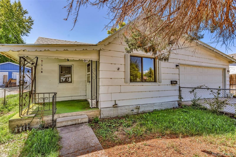 911 W 1st St, Florence, CO 81226