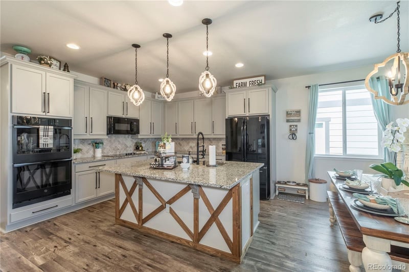 27851 E 9th Dr, Aurora, CO 80018