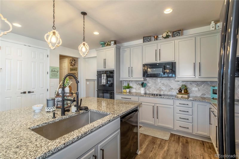 27851 E 9th Dr, Aurora, CO 80018
