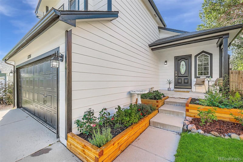 5326 Howe St, Castle Rock, CO 80104