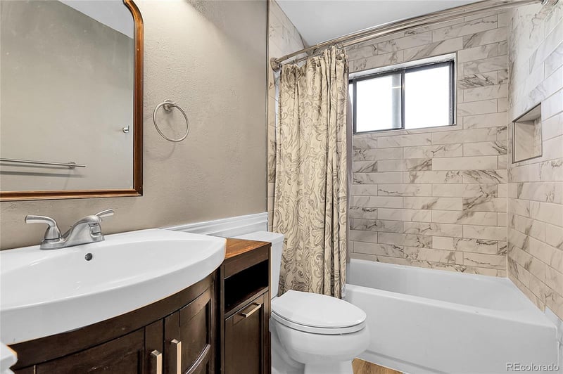 4054 Quintero Way, Aurora, CO 80013