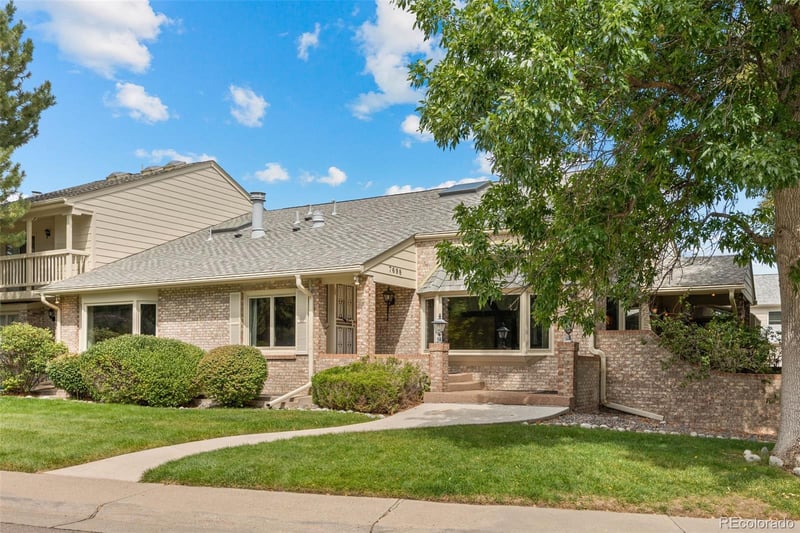 7698 Cove Cir, Centennial, CO 80122