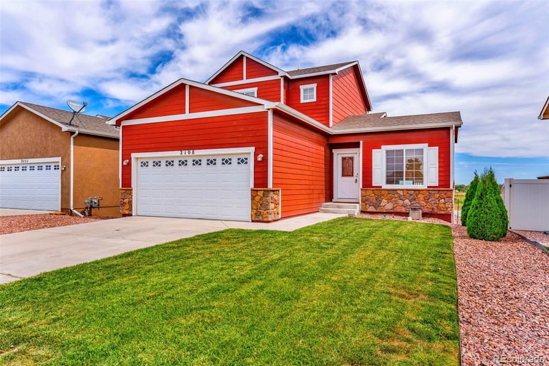 2108 Oneal Cir, Pueblo, CO 81004