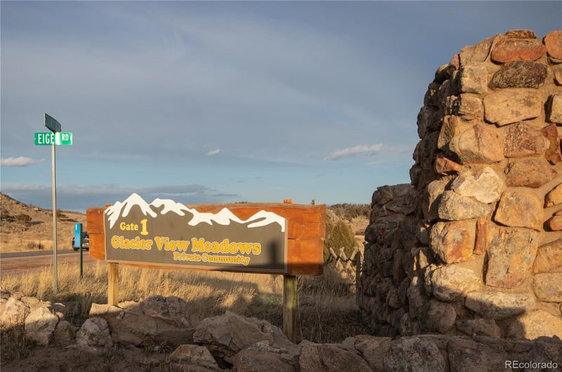 609 Eiger Rd, Livermore, CO 80536